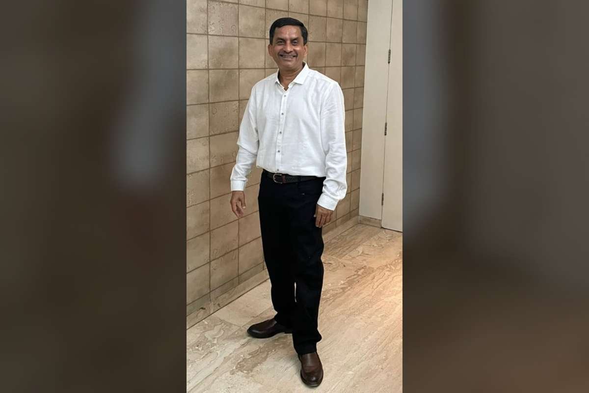 Dr. Sanjay Sarda- Spiritual Seeker | Music Therapist | Business Viewpoint Magazine