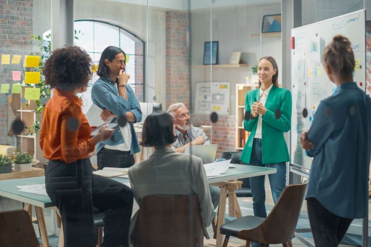 How Can Women Leaders Choose the Right Style | Business Viewpoint Magazine