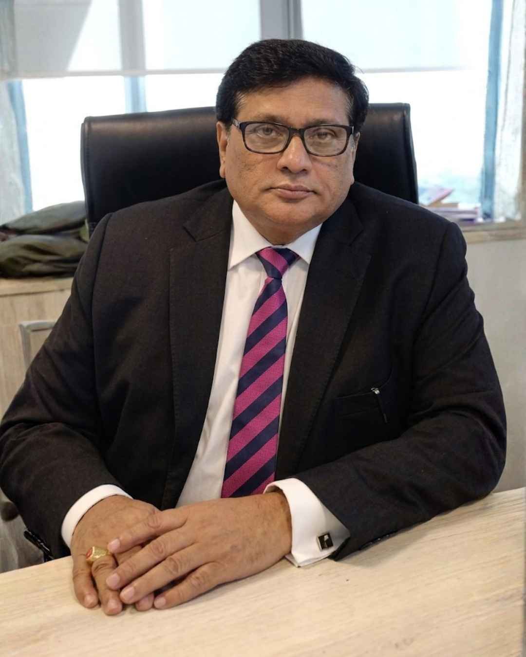 Prof. Dr. Manish Bhalla- Redefining Higher Education | DYPIU | Business Viewpoint Magazine