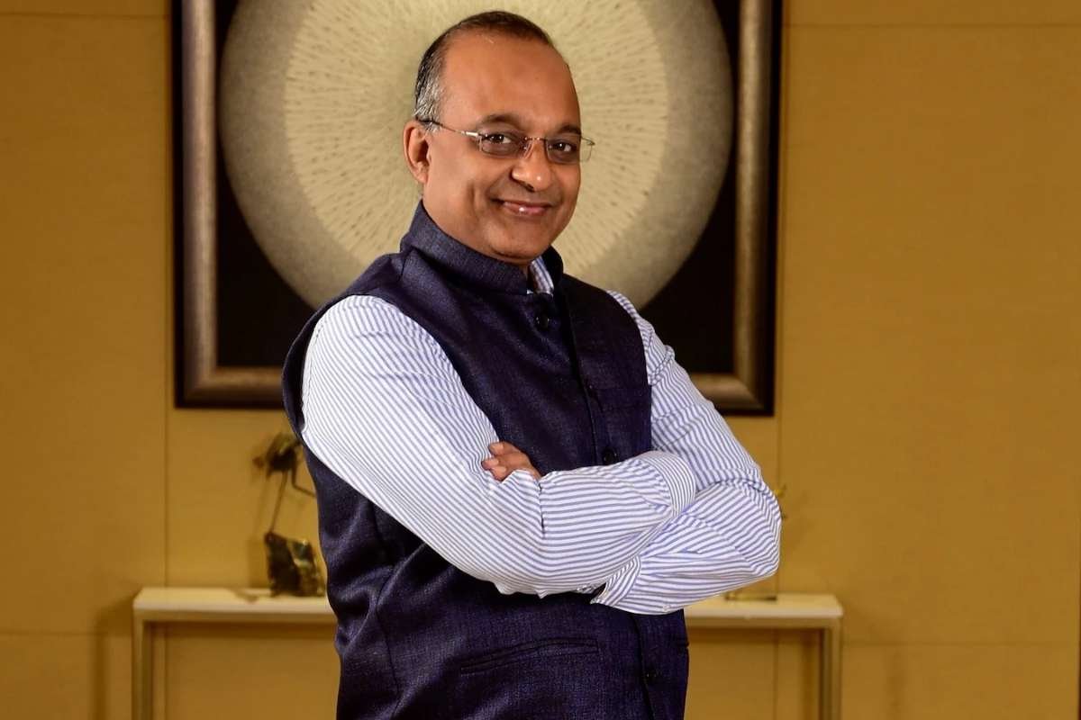 Sashidhar Jagdishan Hdfc Bank CEO is Retiring in October | Business Viewpoint Magazine