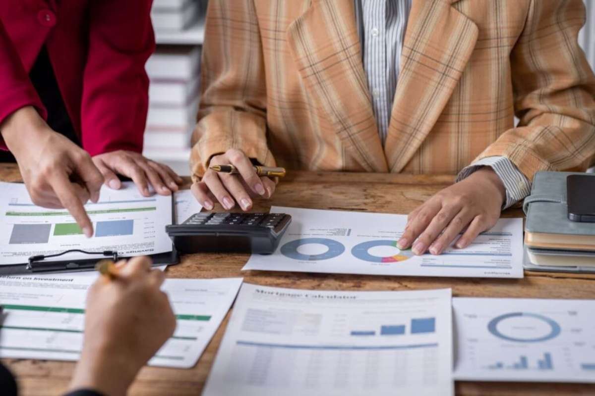 Small Business Acquisition in India: What to Check Before Buying | Business Viewpoint Magazine