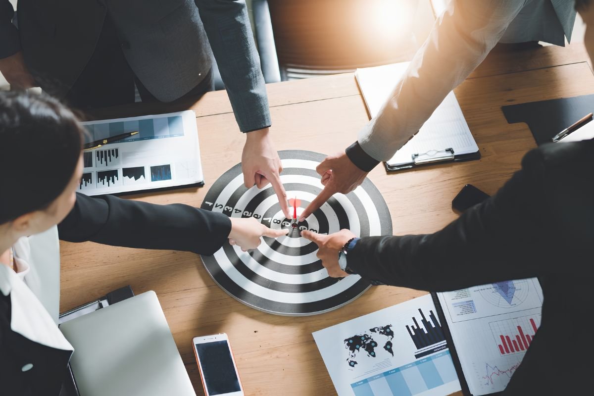 Identify, Screen and Approach the Target | Business Viewpoint Magazine