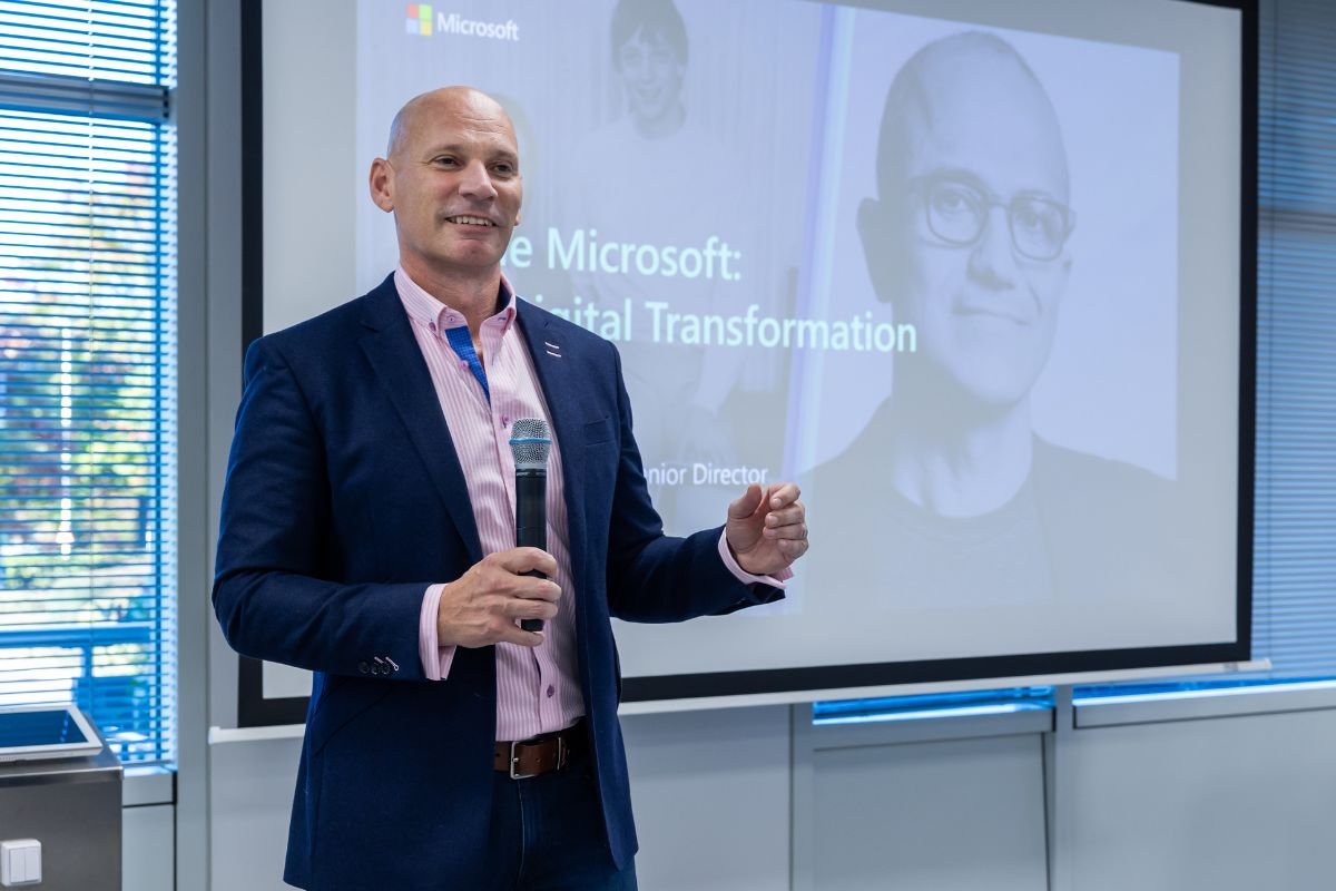 Kevin Wooldridge on AI and Microsoft’s Digital Transformation Microsoft Digital Business Viewpoint Magazine