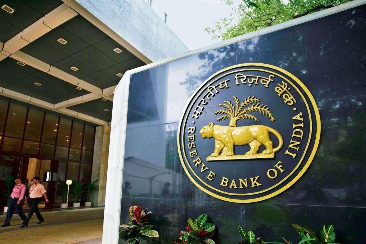 Reserve Bank of India Poised for Rate Cut Amid Economic Slowdown | Business Viewpoint Magazine