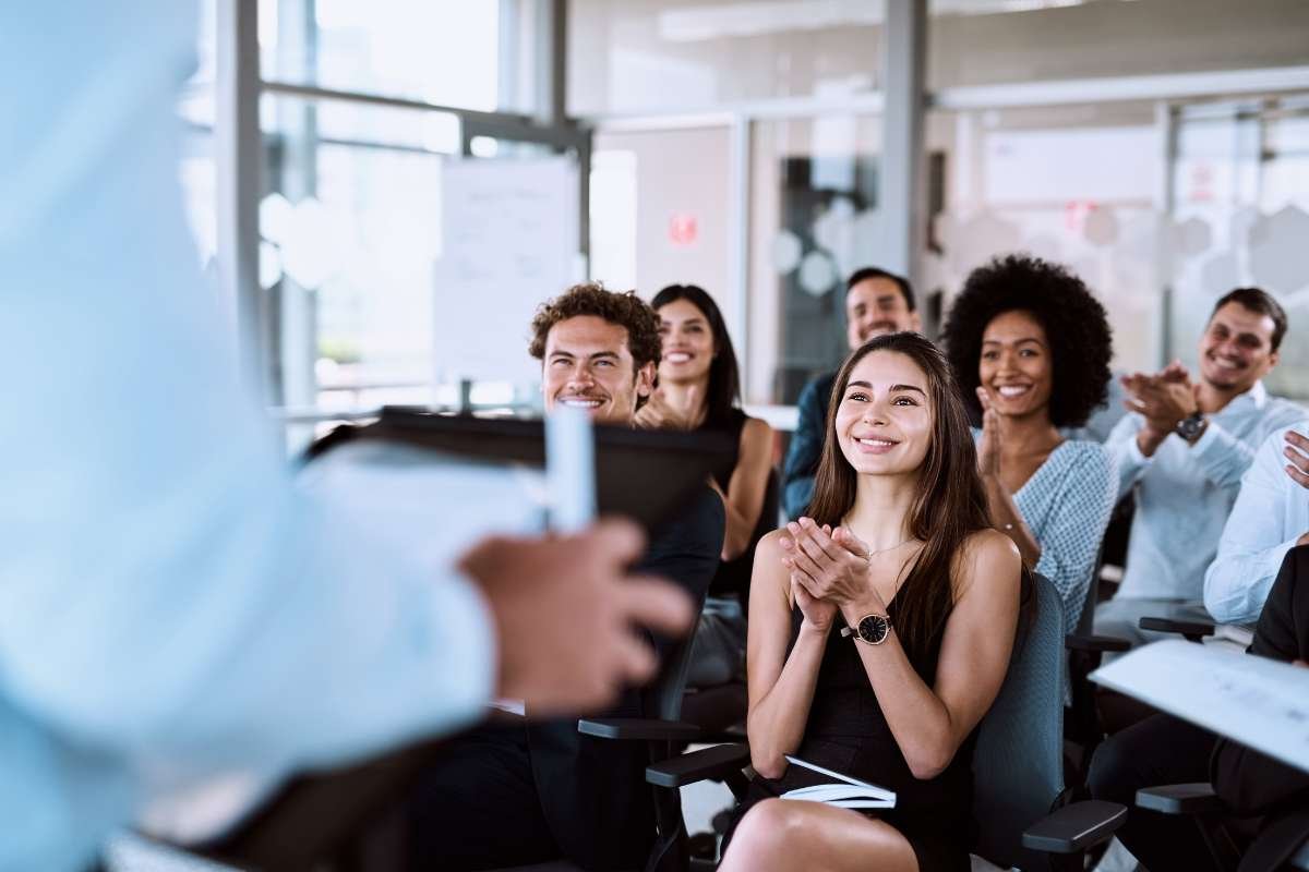 Communication Skills for Managers: Why They Matter More Than You Think? | Business Viewpoint Magazine