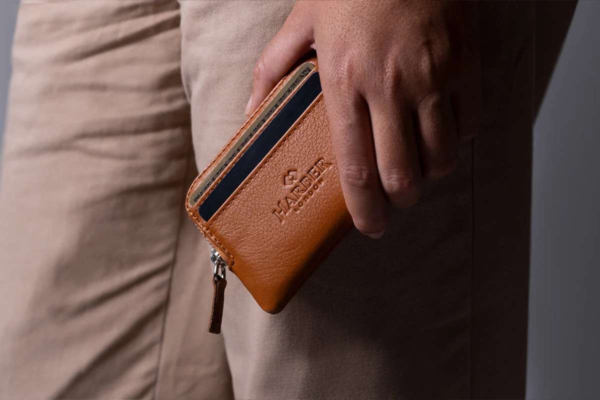 Top 10 Best Wallet Brands for Men | Business Viewpoint Magazine