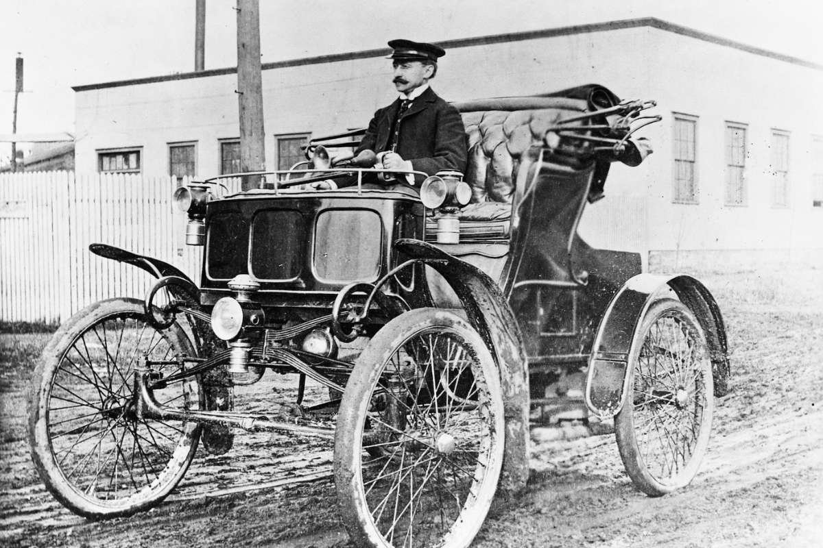 A Journey Through the History of the Automobile | Business Viewpoint Magazine