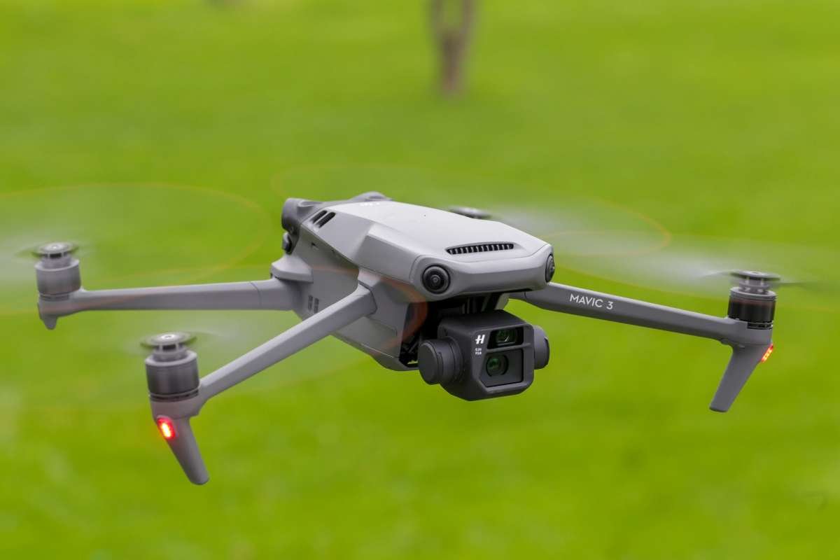 How Unmanned Aerial Vehicles Balance Innovation Privacy and Global Challenges? | Business Viewpoint Magazine