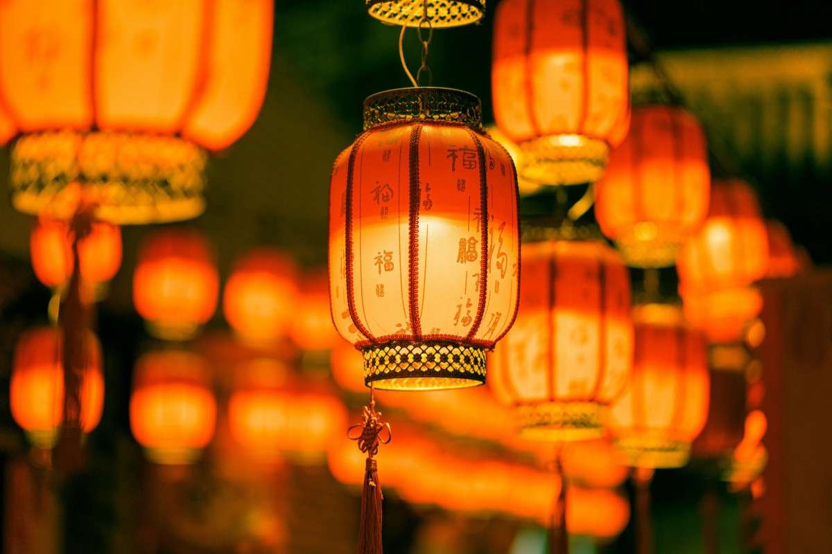 Best 20 Diwali Gift Ideas for Employees for 2025 | Business Viewpoint Magazine 