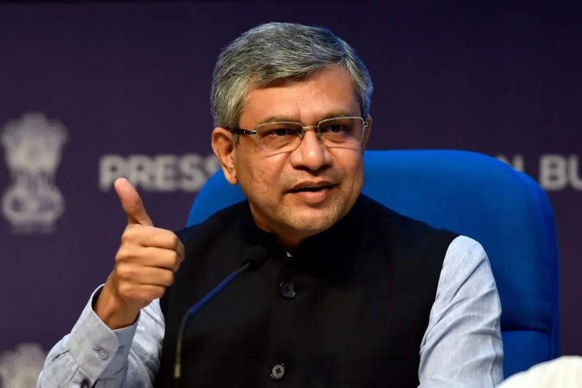 ECMS India: 17 New Electronics Projects Cleared With ₹7,172 Crore Investment | Business Viewpoint Magazine