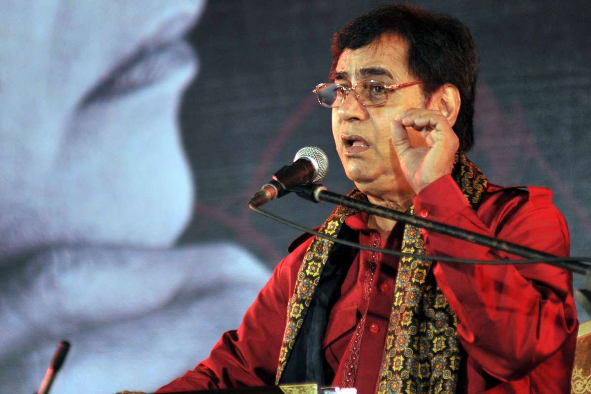 Top 24 Best Singers of India that Change Music Forever | Business Viewpoint Magazine