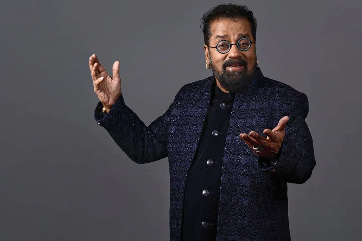 Top 24 Best Singers of India that Change Music Forever | Business Viewpoint Magazine