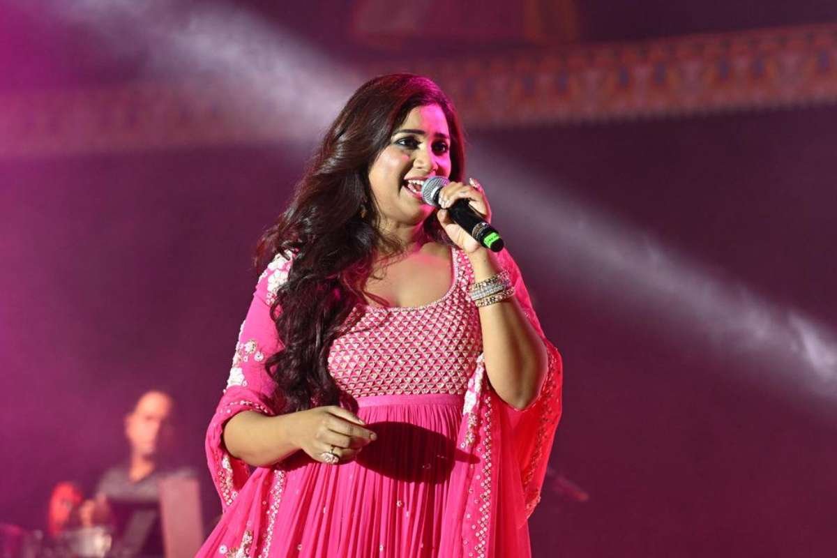 Top 24 Best Singers of India that Change Music Forever | Business Viewpoint Magazine