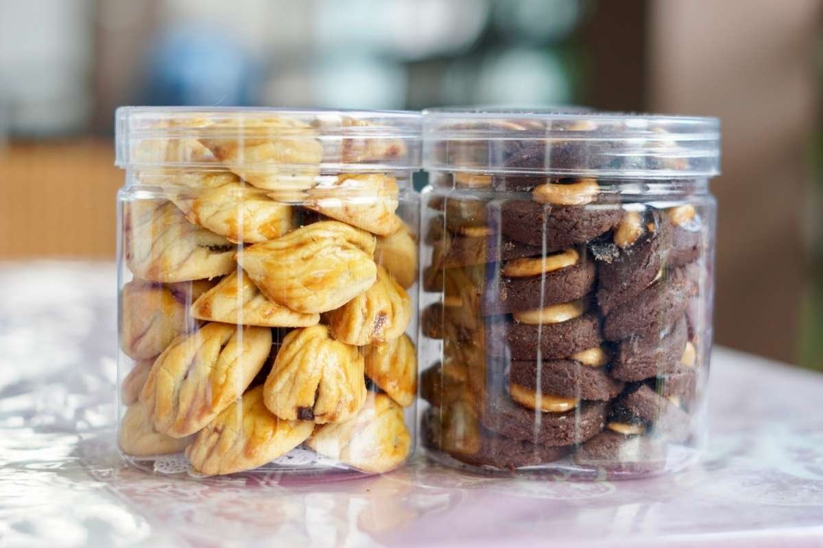 60 Secret Santa Gift Ideas for Coworkers to Make Them Smile | Business Viewpont Magazine