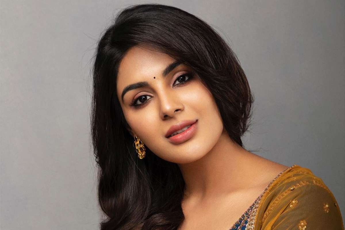 Top 25 Popular South Indian Actresses Rule Indian Cinema | Business Viewpoint Magazine