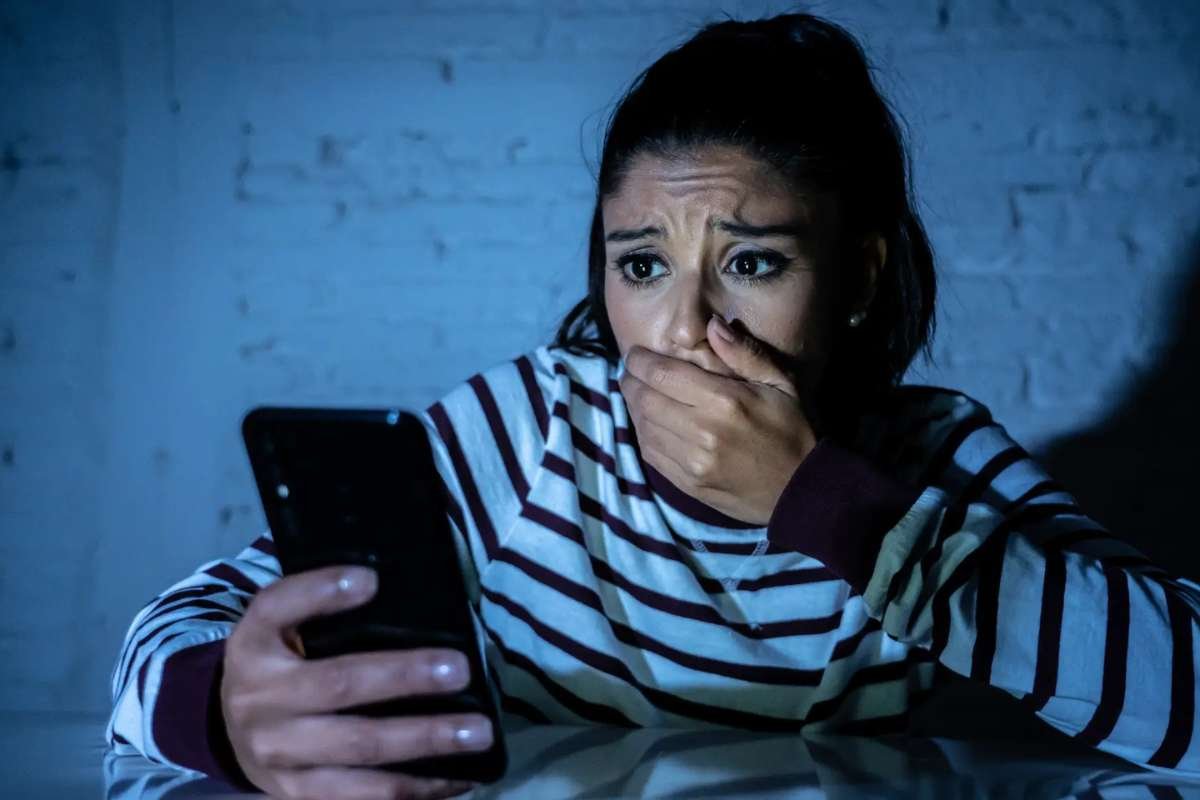 Social Media Effect on Youth- 2026 Analysis | Business Viewpoint Magazine