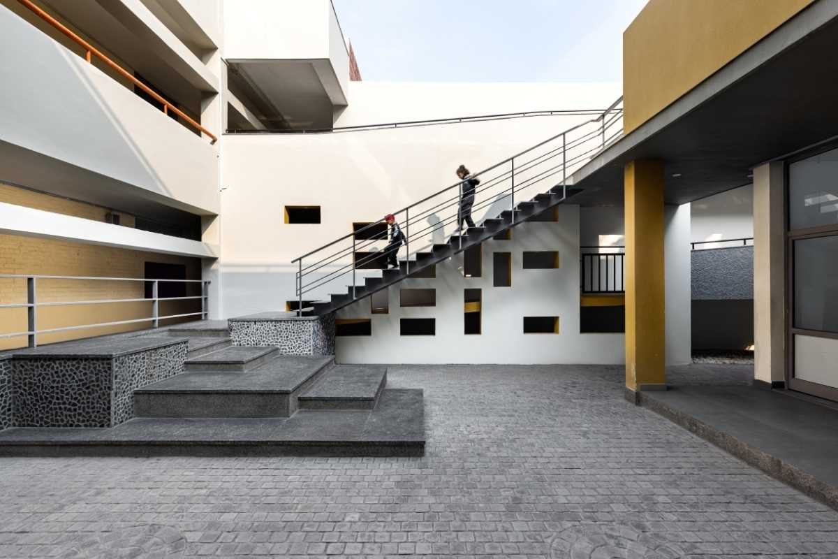 Aman Sohal- Archetype of Real Estate Leadership | ForumAdvaita | Business Viewpoint Magazine