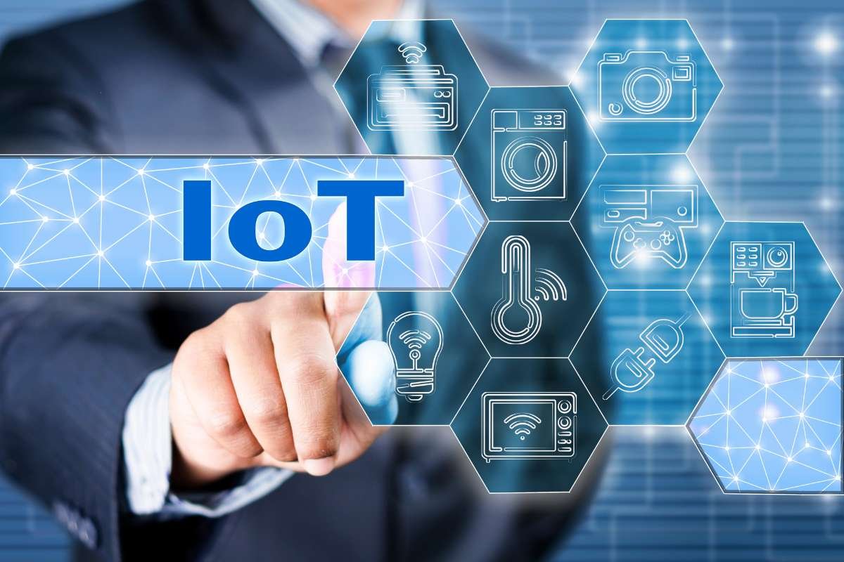 Effect of IoT on Workplace Efficiency and Business Performance in 2026 