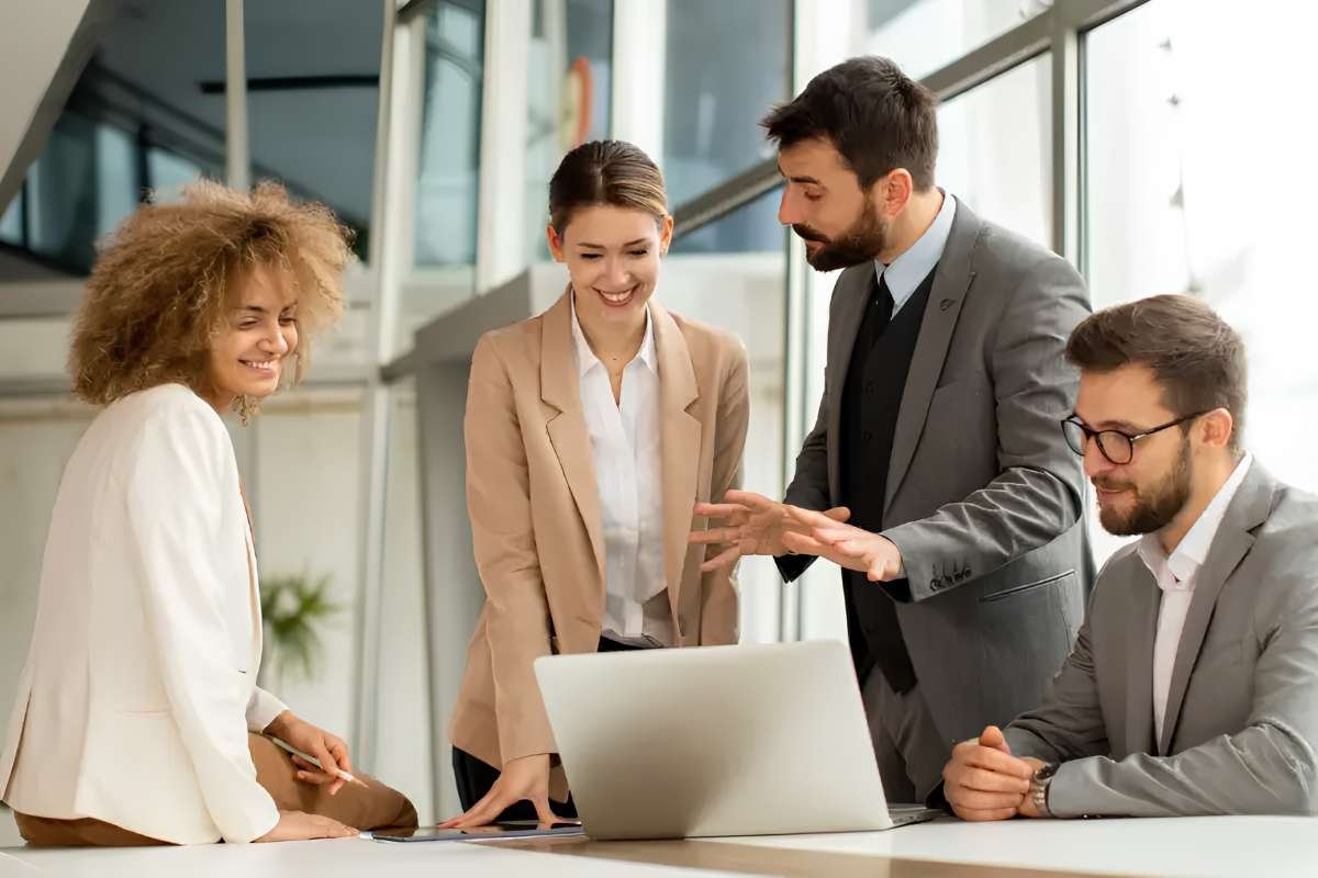 How do You Master the Cash Flow Strategies for Bootstrapped Businesses | Business Viewpoint Magazine