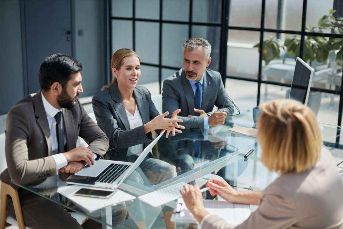 Pros and Cons of AI in Business Every Leader Should Know | Business Viewpoint Magazine